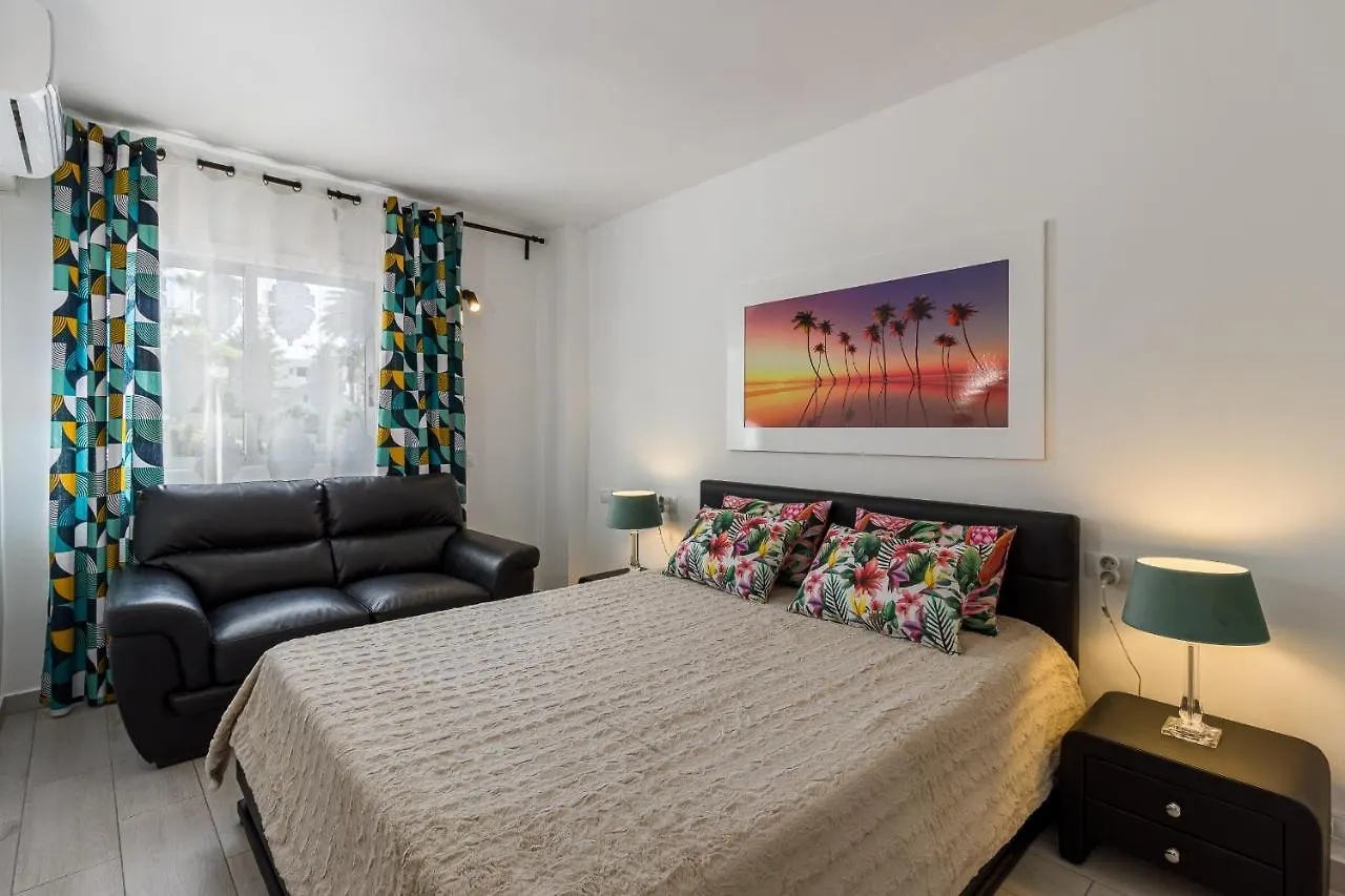 Apartment Fantasticstylish & Aircon, Near Lasamericas Beach Playa de las Americas  Spain